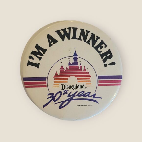 Retro 1985 Vintage Disneyland I'm a Winner 30th Year Button Pin Brooch - Picture 5 of 6